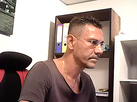 mastercharisma35 webcam