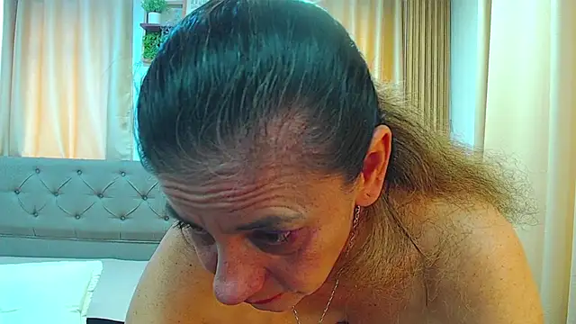 sasi_luna webcam