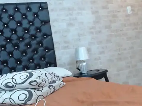 DarkHoneey23 webcam
