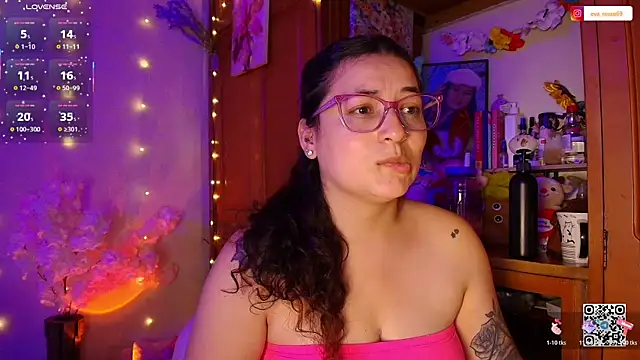 eva_rosse69 live cam on StripChat