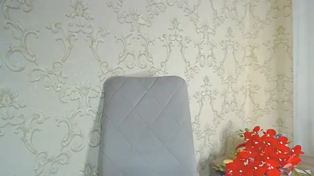 DolphinDreams live cam on StripChat