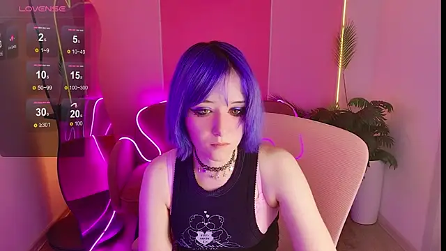 Ketrin_Jones live cam on StripChat