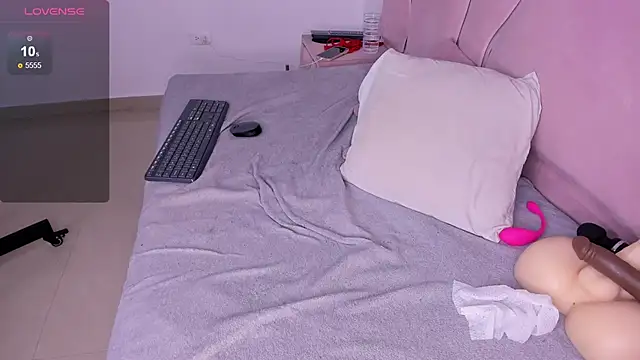 ambarasm live cam on StripChat