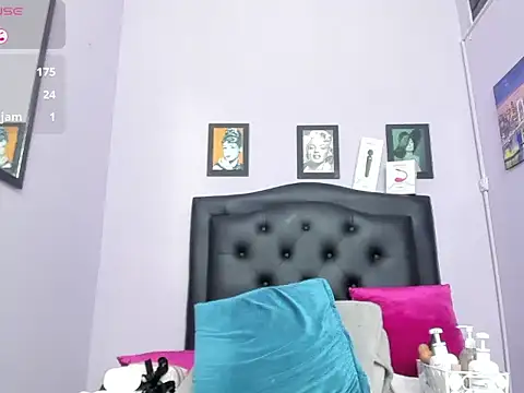 monalind220 webcam