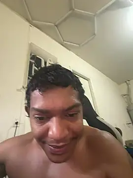 Gmajor live cam on StripChat