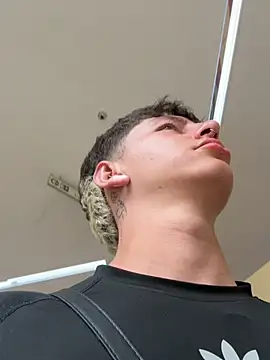 ARON_LUXX webcam