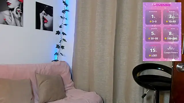 Rebeca_Marchetti webcam