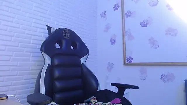 Karol_prescot live cam on StripChat
