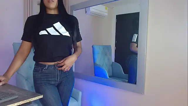 _cloe_21 webcam