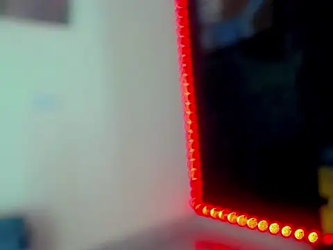 SaramyBigcock webcam