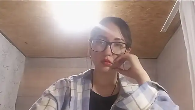 OliviaMoment webcam