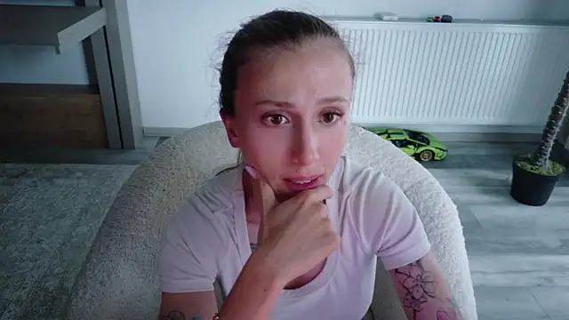 Deidi_sweet live cam on StripChat