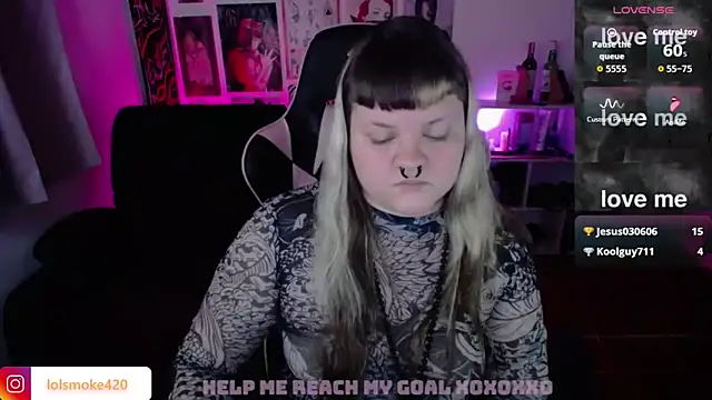 Bdsm_and_fries live cam on StripChat