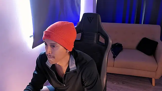 Liam_V webcam