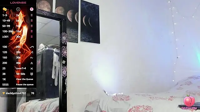 chloe_kisses webcam