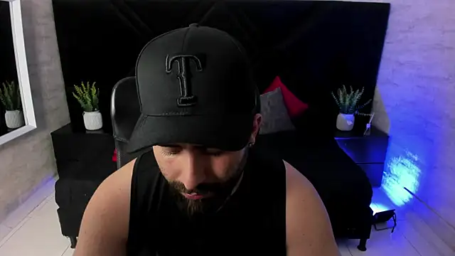 jhon_bear03 - Jhon_bear03's free webcam - UK Sex Cams
