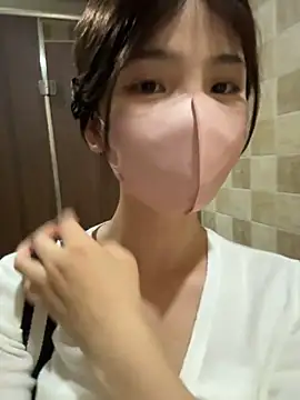 gougou13 live sex cam
