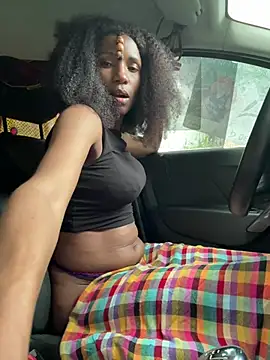 ShantelSexyYoungMilfie webcam