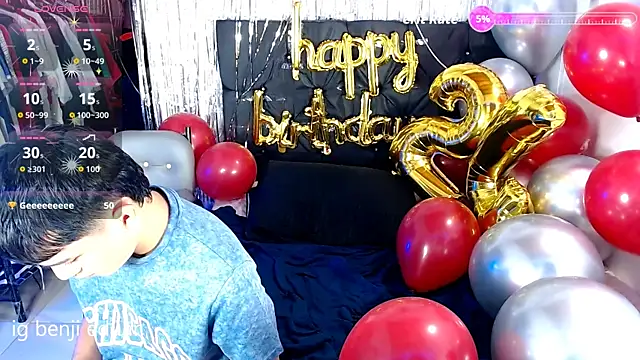 benji_hoter live cam on StripChat