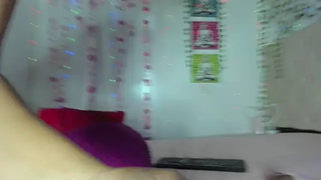 emi_henao webcam
