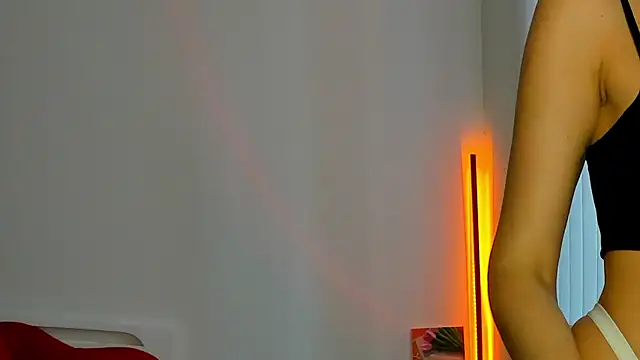 Andrea_Blossom webcam