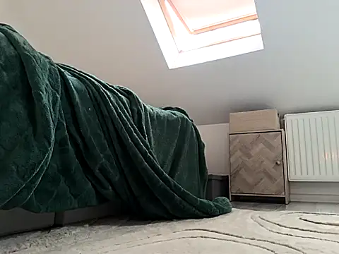 MoonlitLust webcam