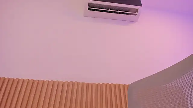 OliviaSweett webcam