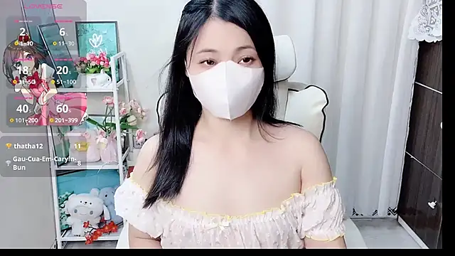 Clover_Nhi webcam