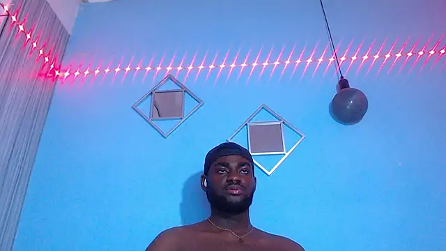 eebony_stallion live cam on StripChat