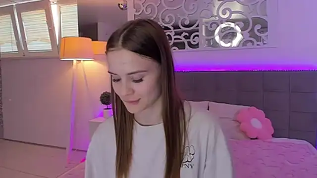 LuisaClover webcam