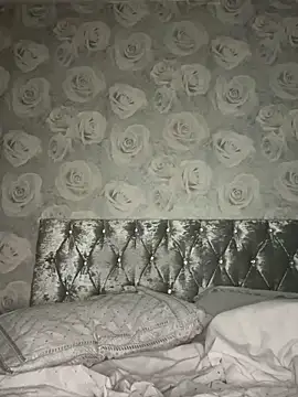 BootyQueenApril webcam