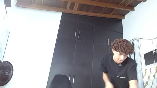 ian_smith_ webcam
