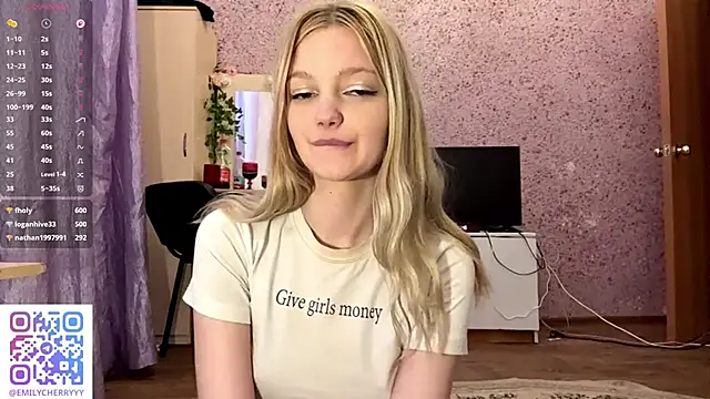 ChanelViivi live cam on StripChat