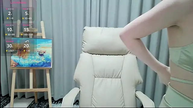 LUNYI-CC live cam on StripChat