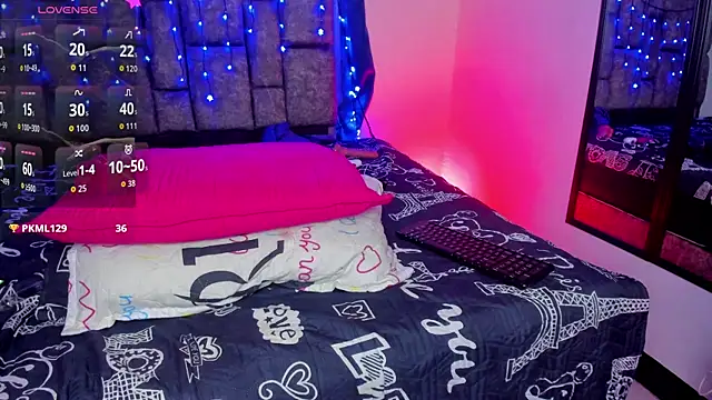 anittabelle_ - Anittabelle_'s free webcam - UK Sex Cams