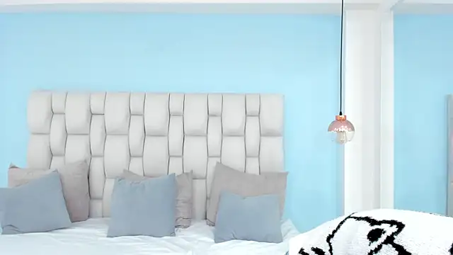 vayra_moon webcam