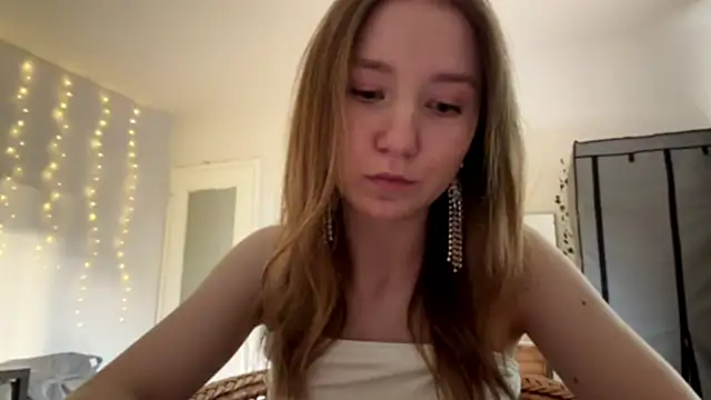 smalllisa webcam
