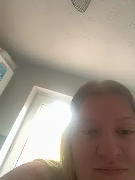 Curvy_Vanilla webcam