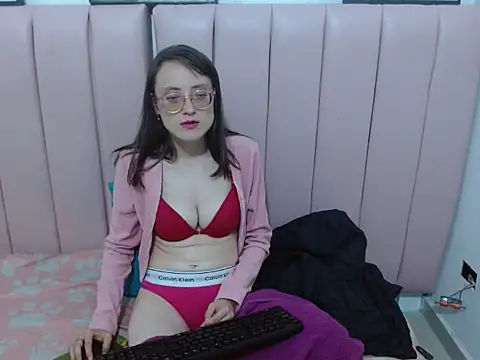 cata_quintanars707 live cam on StripChat