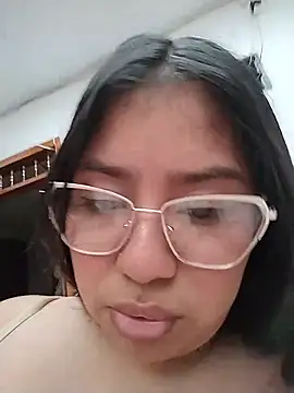 Amber_Herrera live cam on StripChat