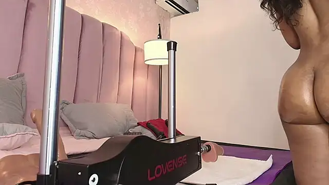 HallyBans live cam on StripChat