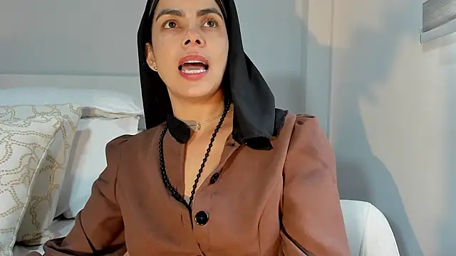 ClaraMariaMon webcam