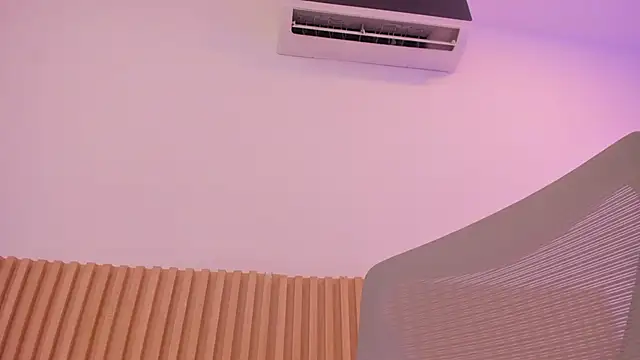 OliviaSweett webcam