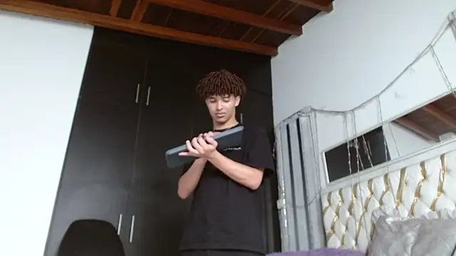 ian_smith_ webcam