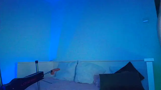 MicheyyAdam webcam