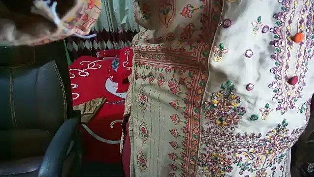 BengaliQueenStar live cam on StripChat