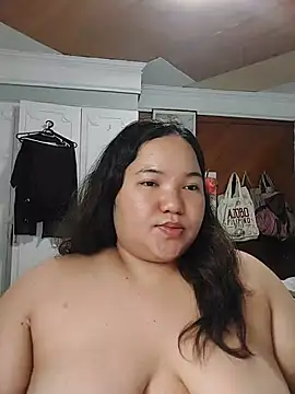 LianaCruzado live cam on StripChat