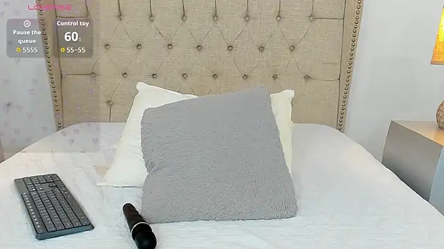 rawiya live cam on StripChat