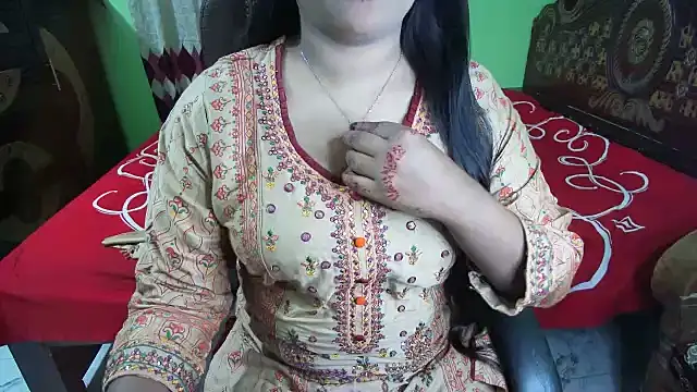 BengaliQueenStar webcam