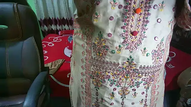 BengaliQueenStar webcam